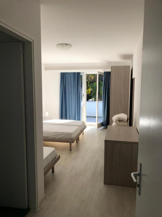 Bed and Breakfast Rivabella Garni & Restaurant Tenero-Contra Exterior foto
